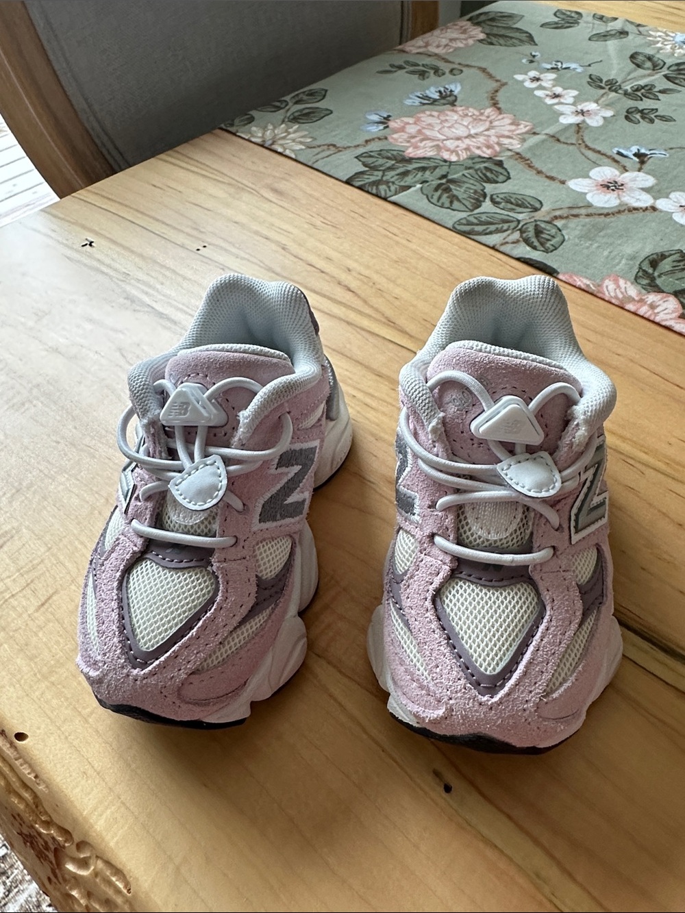 Toddler girl New balance 9060 size 5c